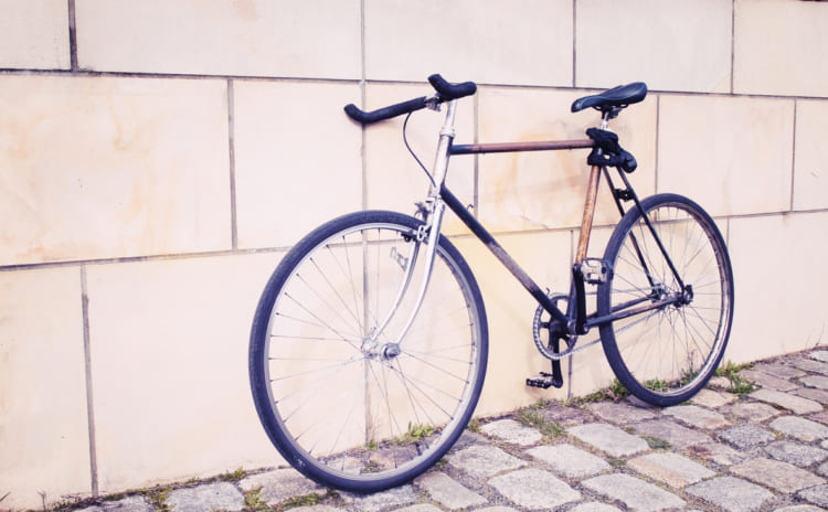 自転車のタイヤに空気が入らない。パンク以外にも考えられる原因