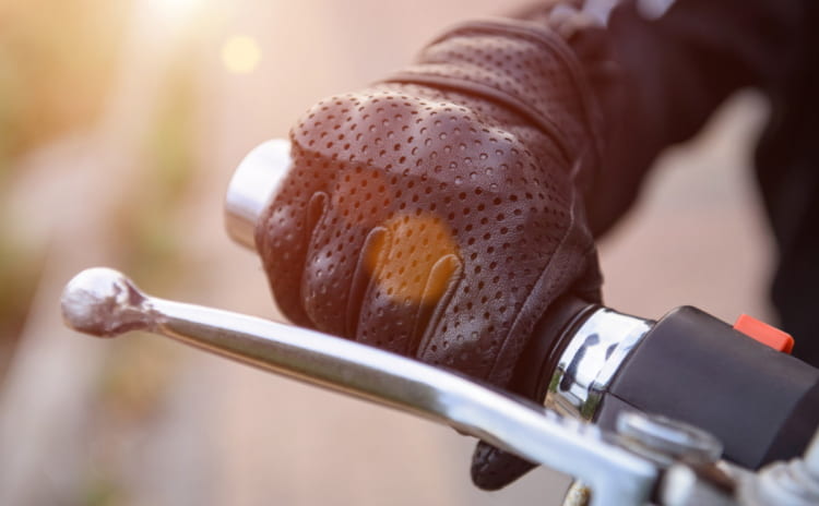 「かっこいいバイクを選ぶコツ」クールな気分に浸れる1台を探すには