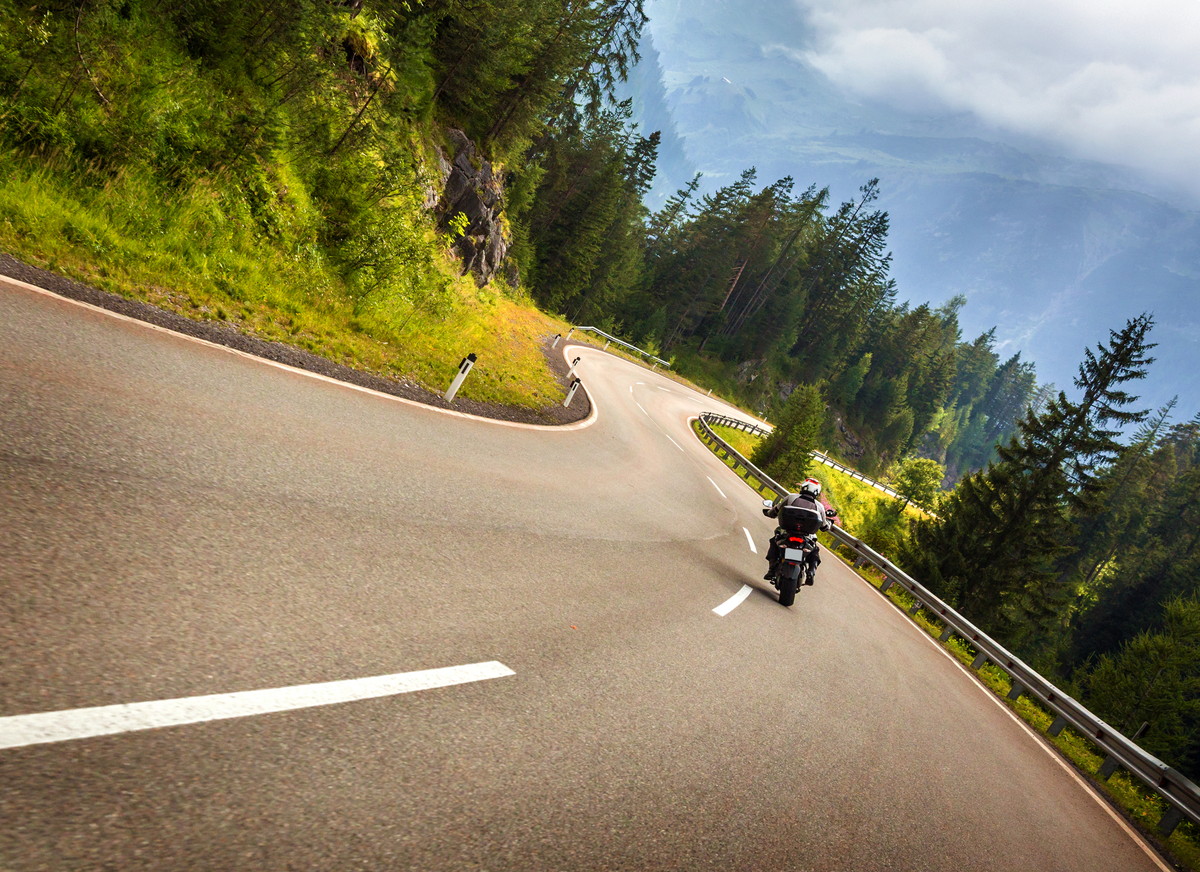 バイクツーリングにおすすめの装備 快適に乗りこなすために Live出版オンライン Extry