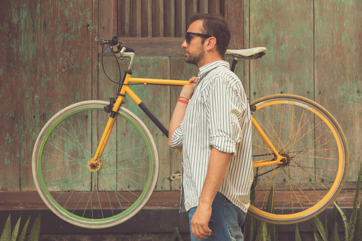 自転車を使った運動で効果的な運動不足解消。ダイエット効果も  LIVE 